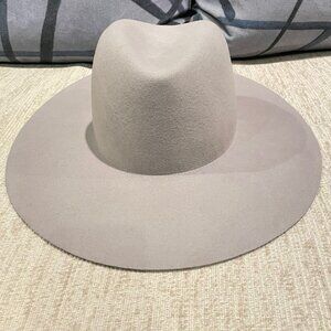 Janessa Leone 100% Wool Hat, Size Medium